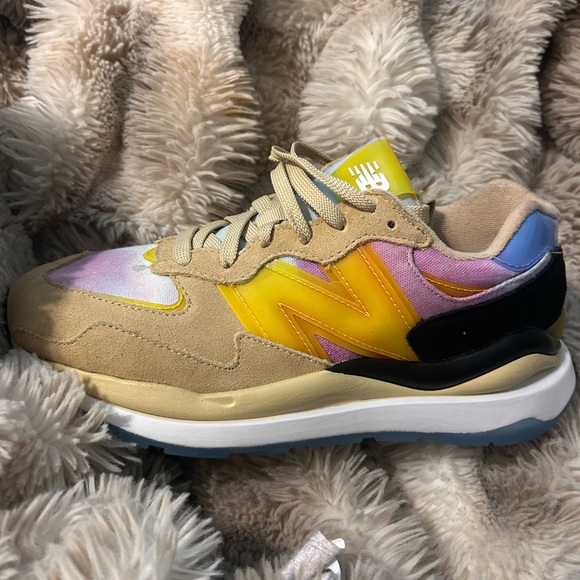 New Balance Atmos X 57/40 'canary Yellow BRAND NEW WITH BOX MENS 6.5 WOMANS 8 - Picture 3 of 5